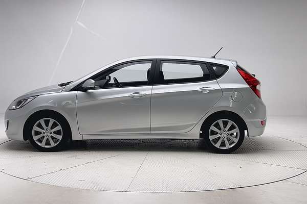 2017 Hyundai Accent Sport RB5 thumb-4