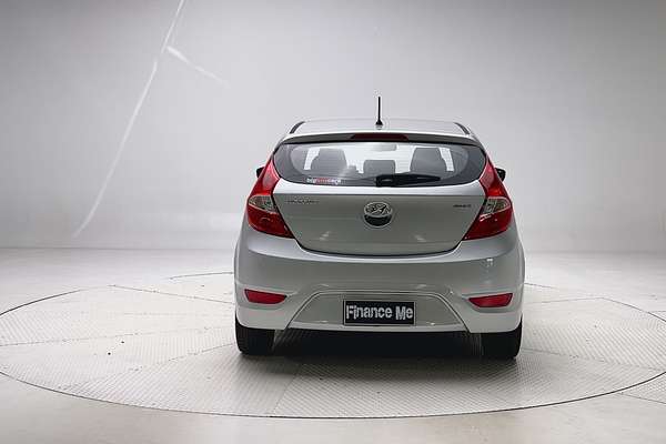 2017 Hyundai Accent Sport RB5 thumb-6