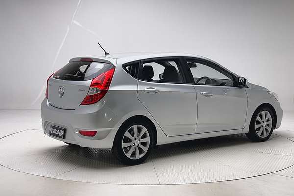 2017 Hyundai Accent Sport RB5 thumb-7