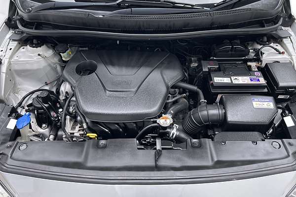 2017 Hyundai Accent Sport RB5 thumb-10