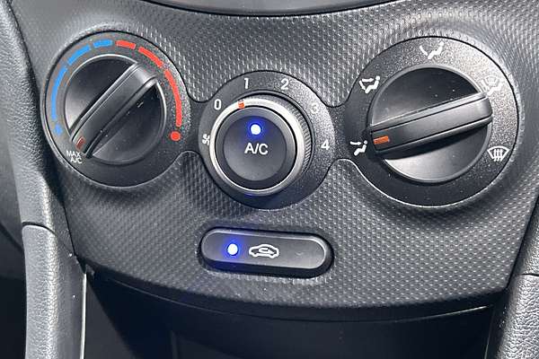 2017 Hyundai Accent Sport RB5 thumb-15