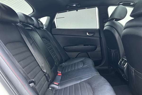 2019 Kia Optima GT JF thumb-11