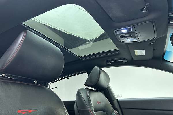 2019 Kia Optima GT JF thumb-14