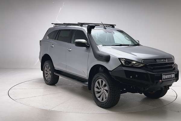 2023 Isuzu MU-X LS-U thumb-1