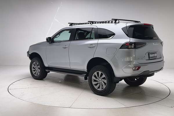 2023 Isuzu MU-X LS-U thumb-5