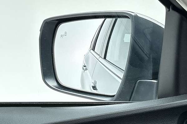 2023 Isuzu MU-X LS-U thumb-17