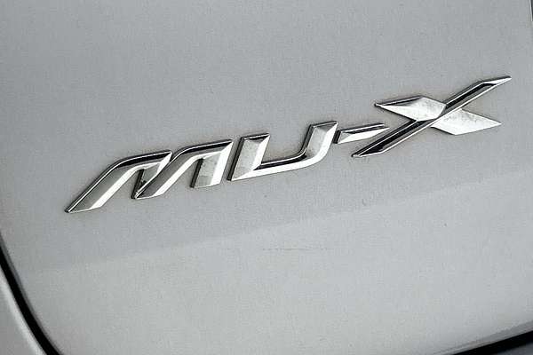 2023 Isuzu MU-X LS-U thumb-21