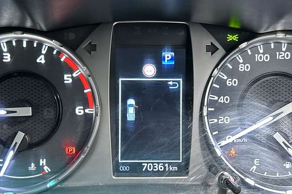 2022 Toyota Hilux SR GUN126R 4X4 thumb-12