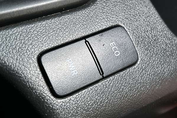 2022 Toyota Hilux SR GUN126R 4X4 thumb-15