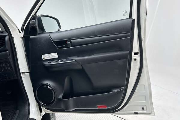 2022 Toyota Hilux SR GUN126R 4X4 thumb-17