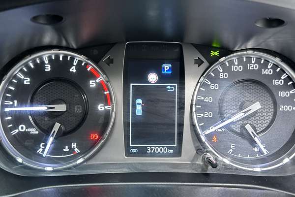 2022 Toyota Hilux SR GUN126R 4X4 thumb-12