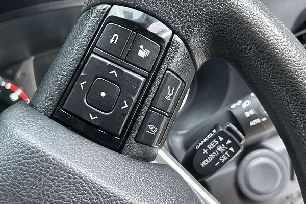 2022 Toyota Hilux SR GUN126R 4X4 thumb-15