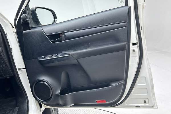 2022 Toyota Hilux SR GUN126R 4X4 thumb-17