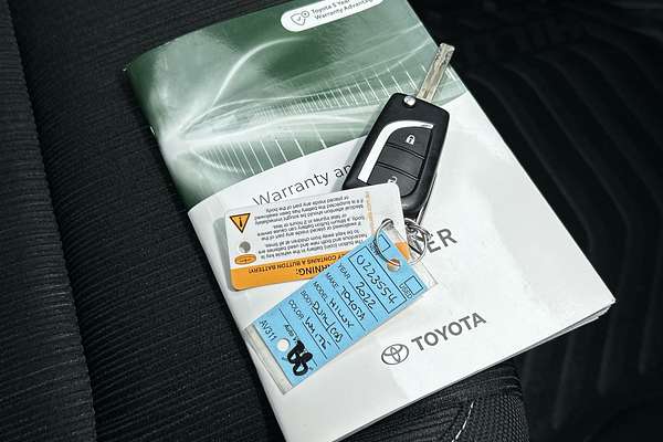 2022 Toyota Hilux SR GUN126R 4X4 thumb-21