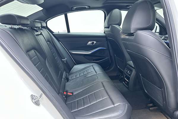 2022 BMW 3 Series 330i M Sport G20 thumb-11