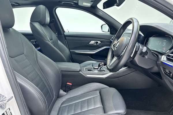 2022 BMW 3 Series 330i M Sport G20 thumb-12