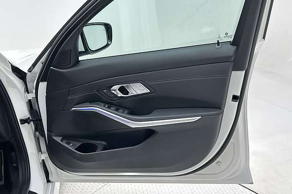 2022 BMW 3 Series 330i M Sport G20 thumb-18