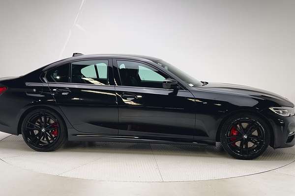 2020 BMW 3 Series 330i M Sport G20 thumb-8