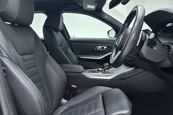 2020 BMW 3 Series 330i M Sport G20 thumb-12