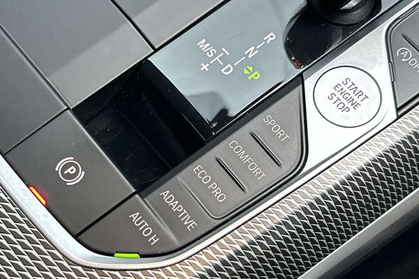 2020 BMW 3 Series 330i M Sport G20 thumb-14