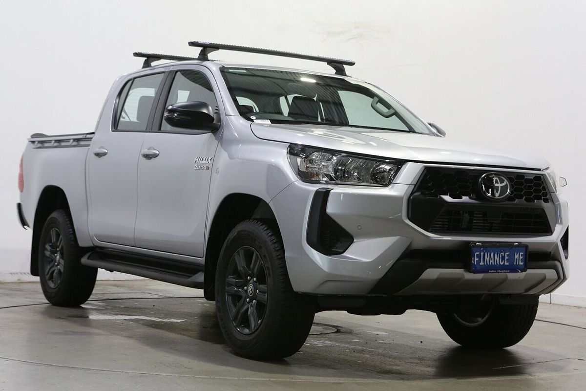 2025 Toyota Hilux SR GUN126R 4X4