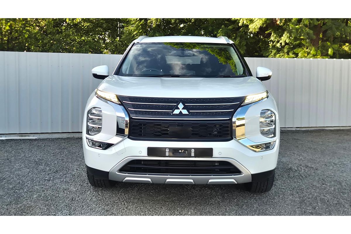 2022 Mitsubishi Outlander LS ZM