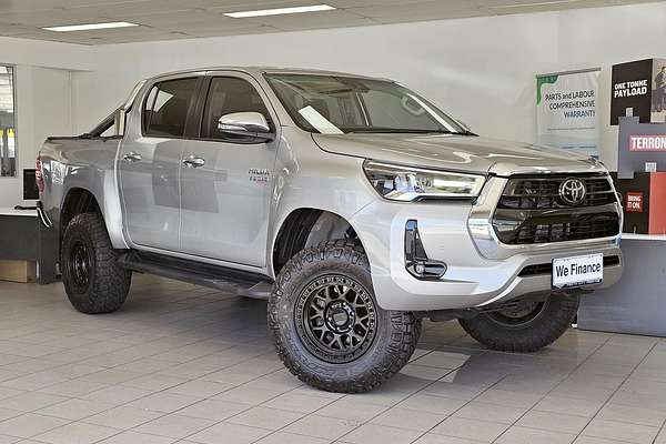 2022 Toyota Hilux SR5 GUN126R 4X4