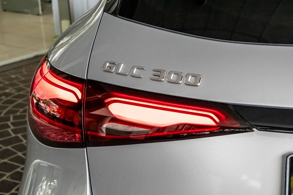 X254 805+055MY GLC300 WAG 9G 9 sp 2.0T/17kW