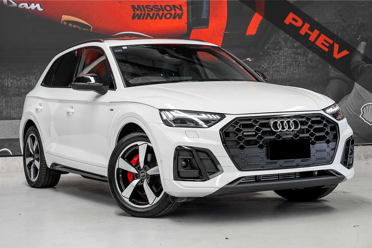 2023 Audi Q5 55 TFSI e S line FY