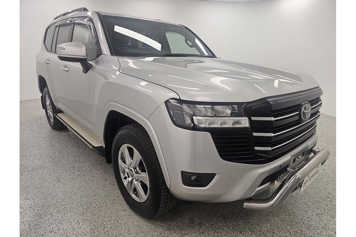 2023 Toyota Landcruiser GXL FJA300R