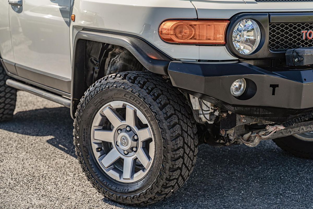 2016 Toyota FJ Cruiser GSJ15R