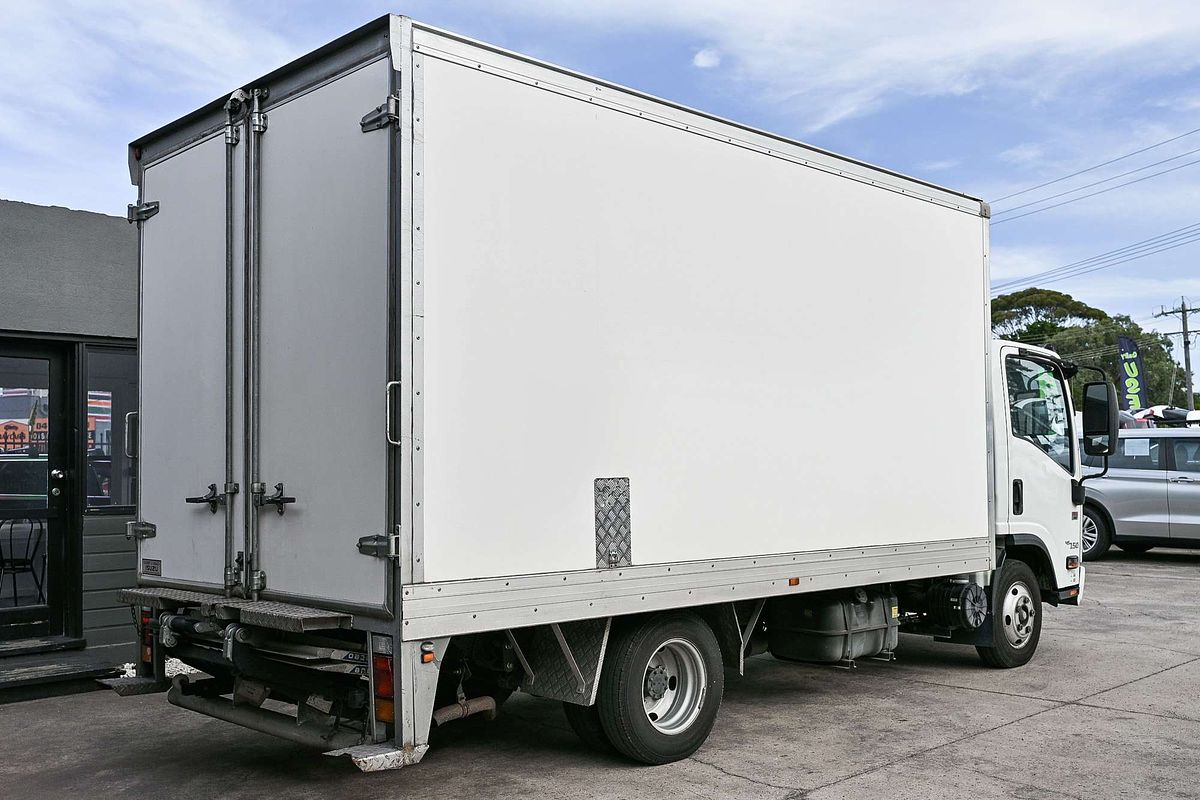 2022 Isuzu N Series NNR 45-150  4x2 MWB