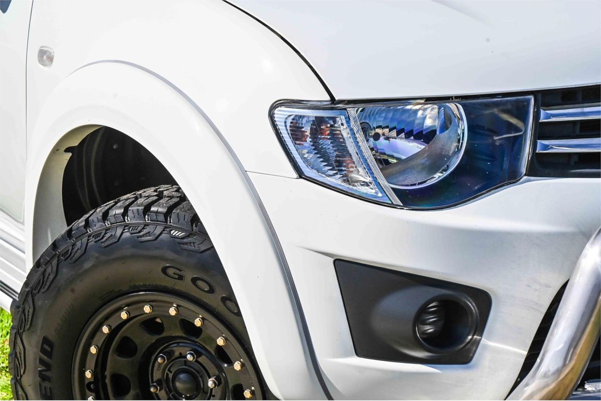 2013 Mitsubishi Triton GLX MN 4X4