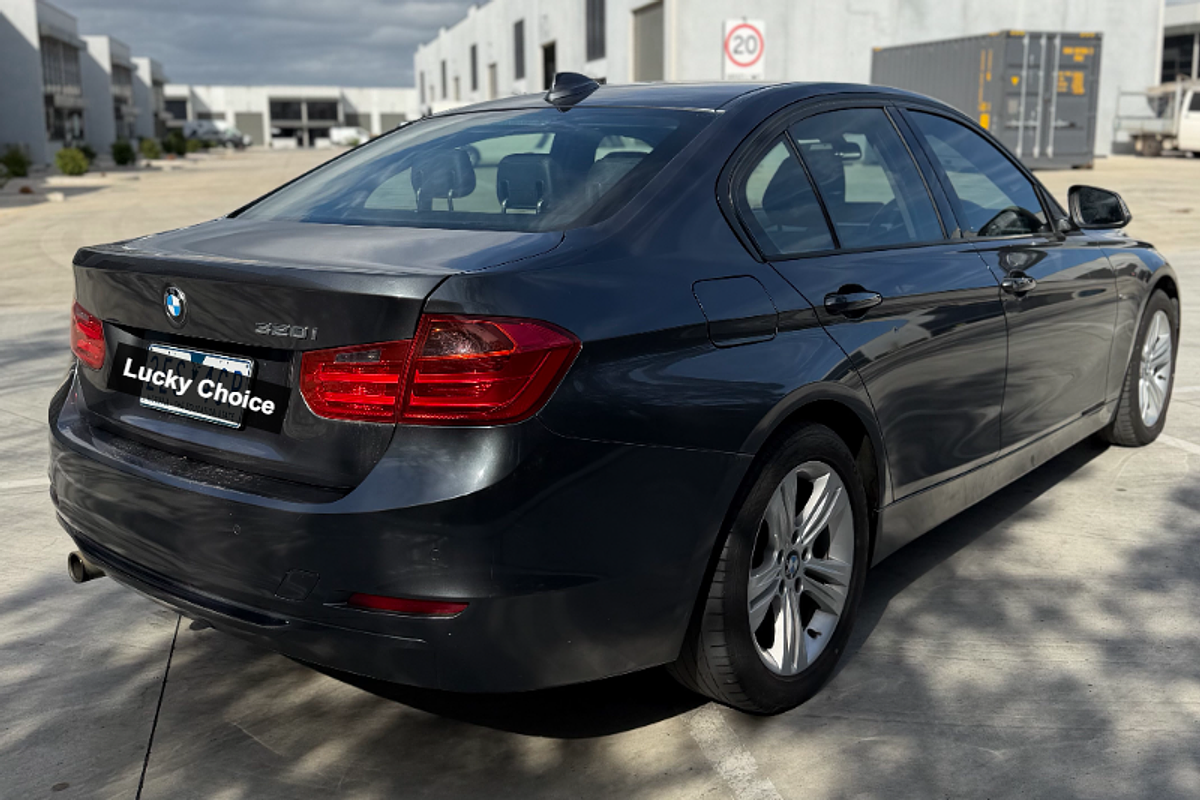 2014 BMW 3 Series 320i F30