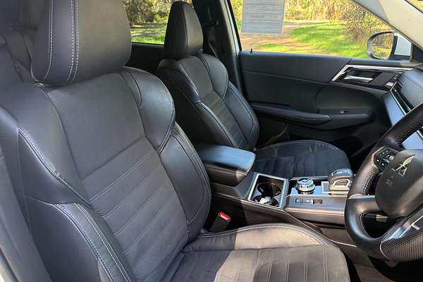 2021 Mitsubishi Outlander Aspire ZM thumb-12