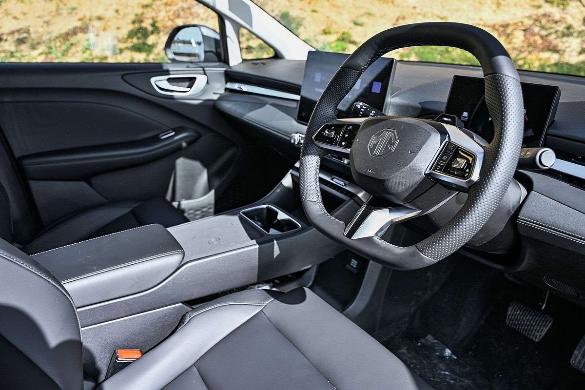 2026 MG MG4 EV Urban Essence 43 AH4E