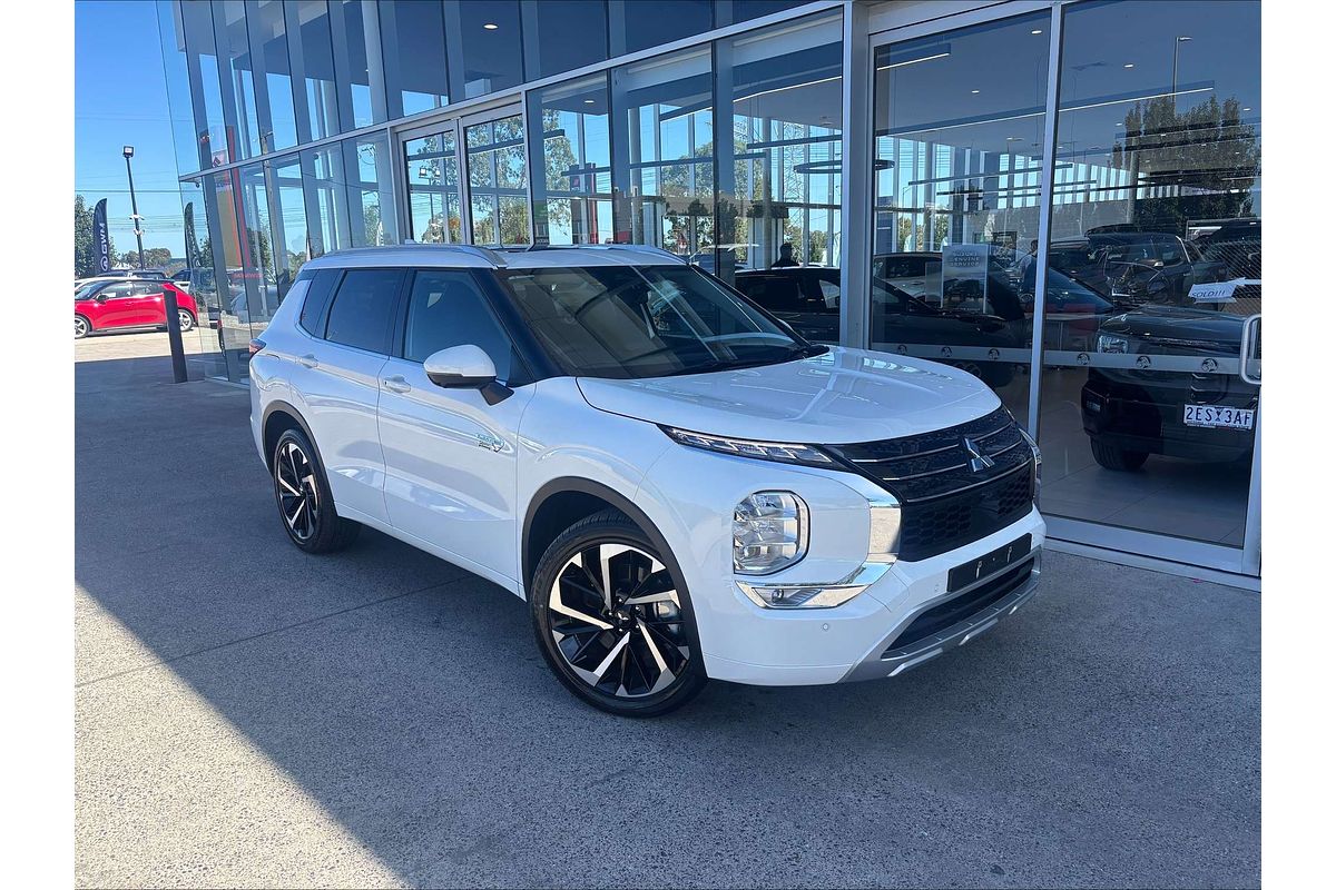 2025 Mitsubishi Outlander PHEV Exceed ZM