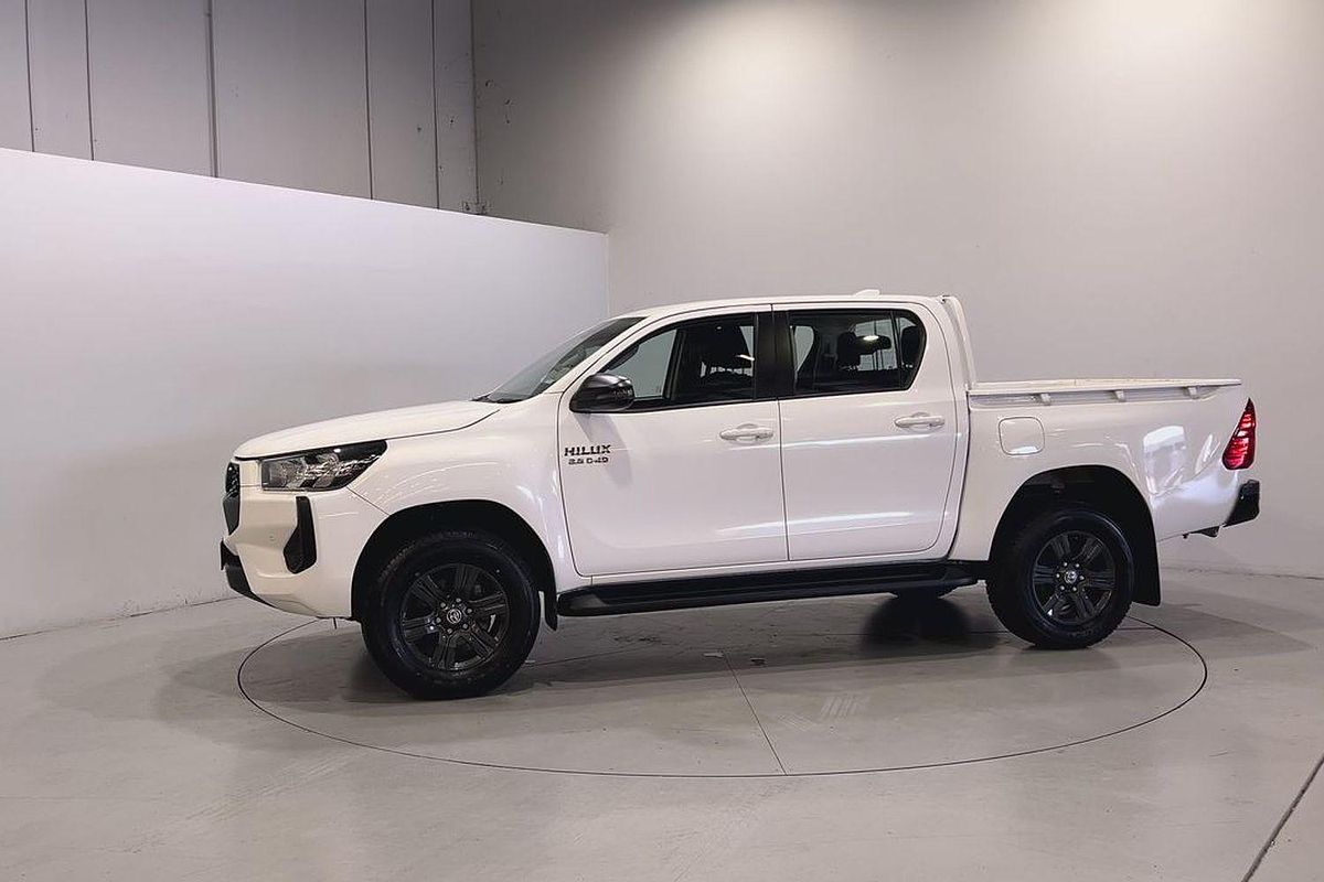 2024 Toyota Hilux SR GUN126R 4X4