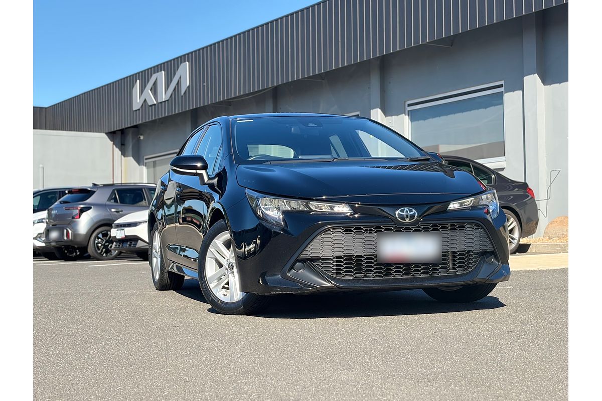 2018 Toyota Corolla Ascent Sport MZEA12R