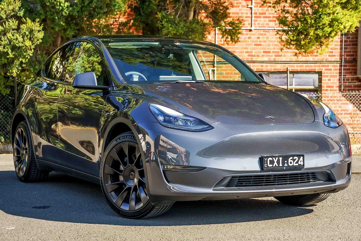 2024 Tesla Model Y Long Range