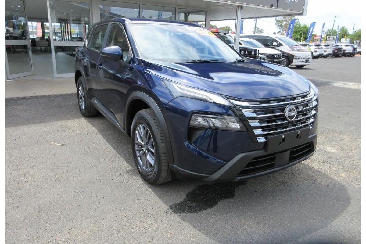 2025 Nissan X-TRAIL ST T33