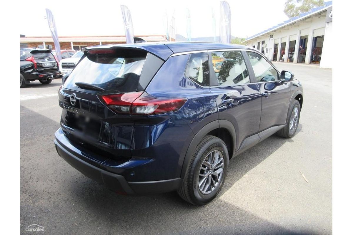 2025 Nissan X-TRAIL ST T33