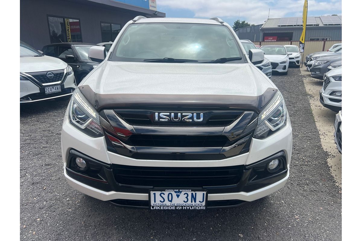 2020 Isuzu MU-X Onyx Edition