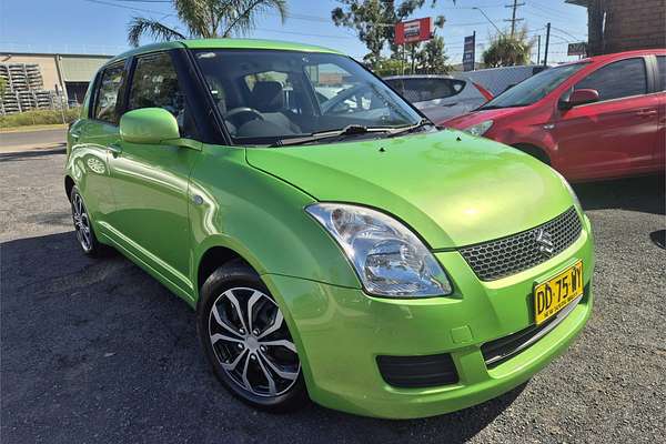 2010 Suzuki Swift Q50 RS415