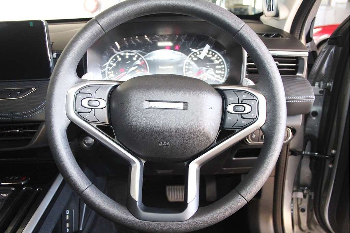 Jolion Facelift Premium Petrol Auto 4x2