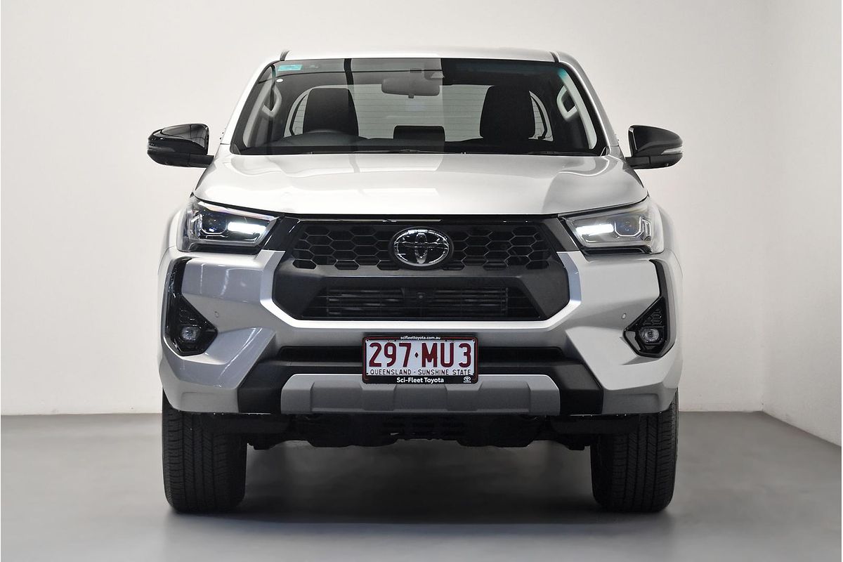 2025 Toyota Hilux SR5 48V GUN126R 4X4