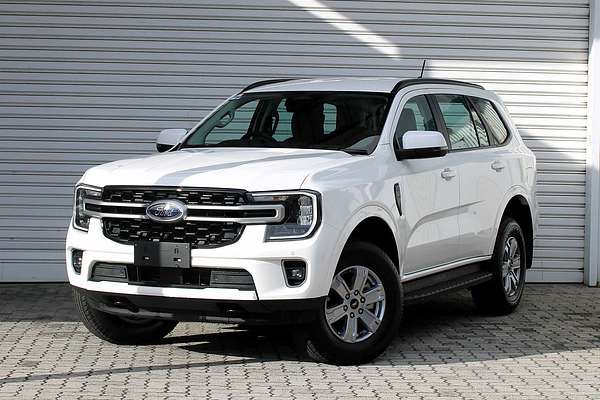 2025 Ford Everest Ambiente 2.0L