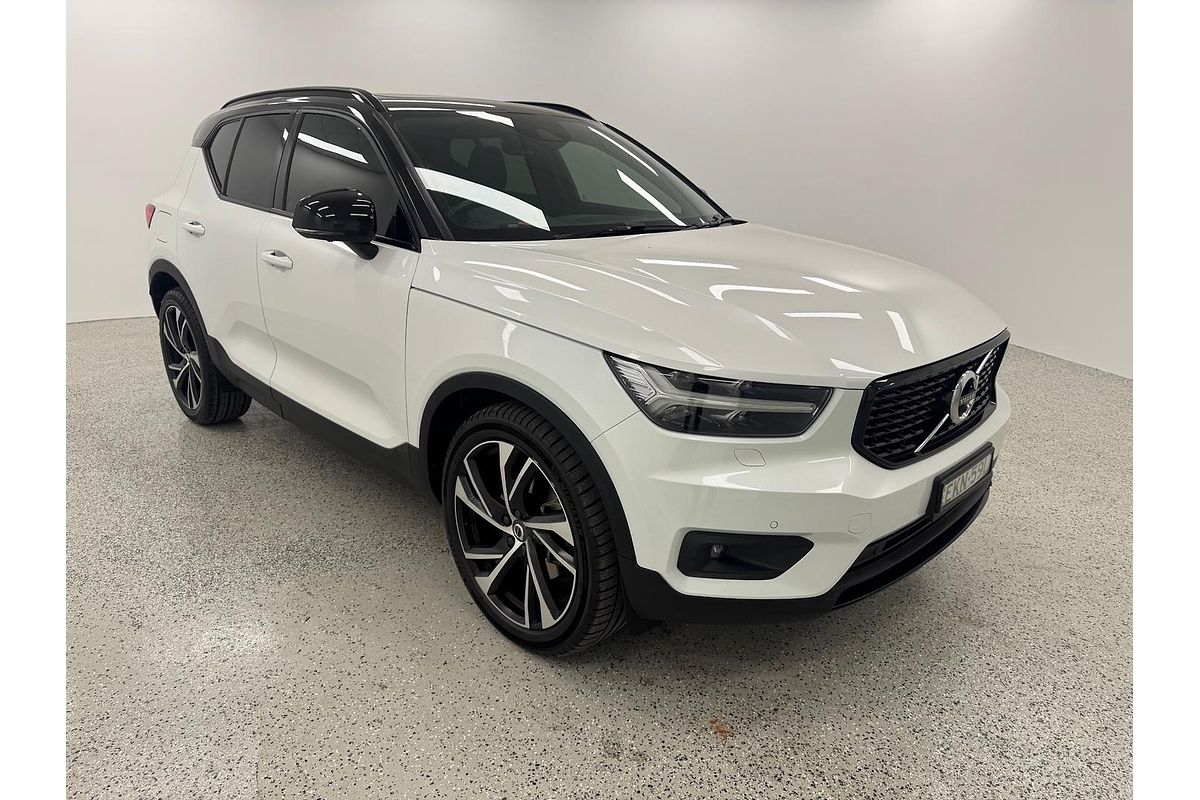 2020 Volvo XC40 T5 R-Design