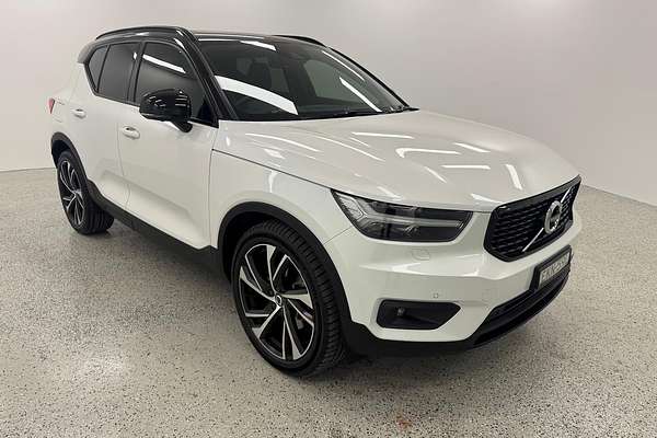 2020 Volvo XC40 T5 R-Design