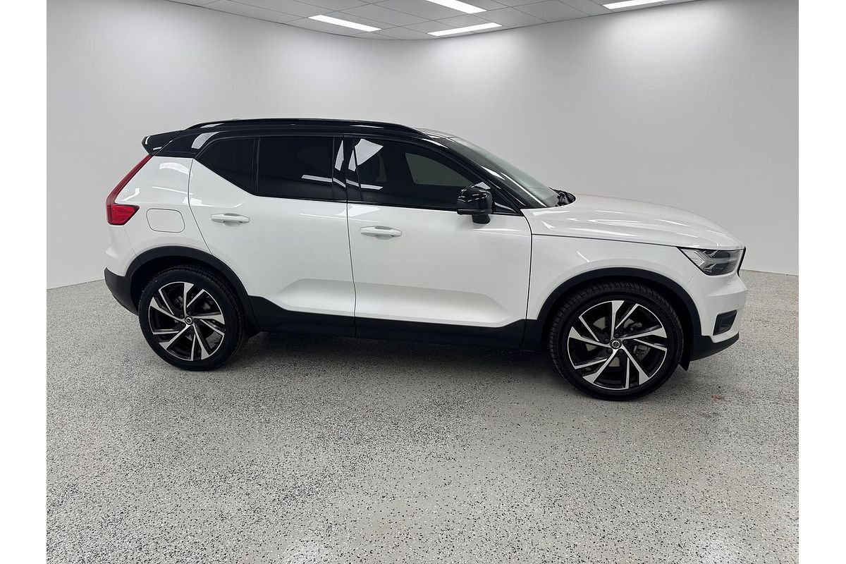 2020 Volvo XC40 T5 R-Design